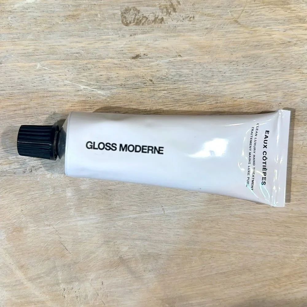 Eaux Côtières Clean Luxury Hand Treatment sealed in box